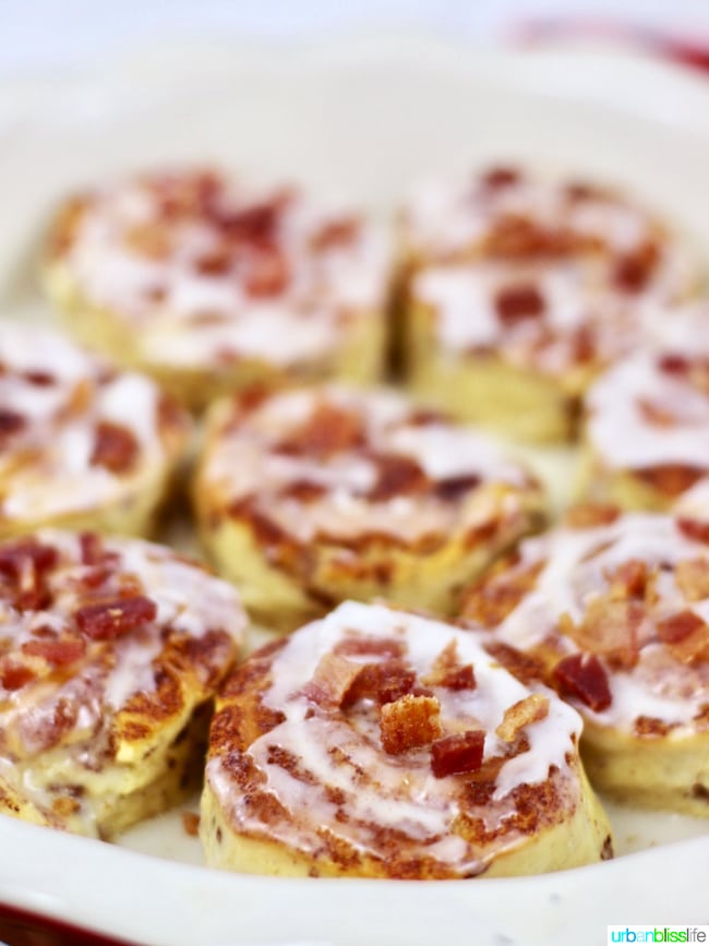 cinnamon rolls with bacon