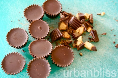 peanutbuttercupcookies_03 peanut butter cup cookies by urban bliss