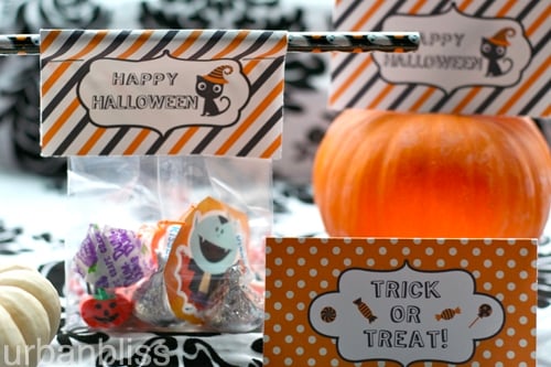 Halloween2012_favorbaglabels06 Halloween Favor Bag Labels Free Printable by Urban Bliss
