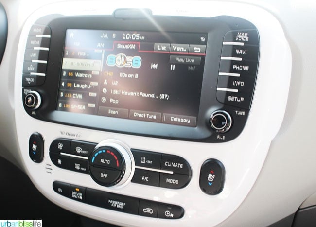 Kia Soul EV console