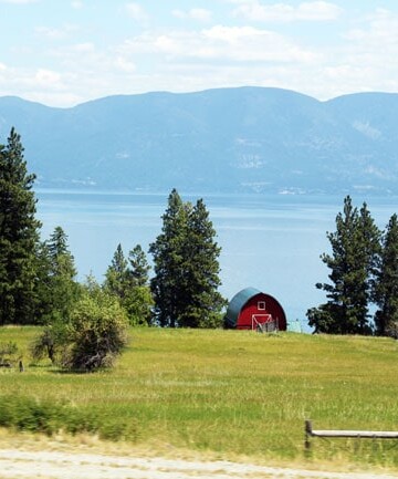 Flathead Lake Montana | Travel Bliss on UrbanBlissLife.com