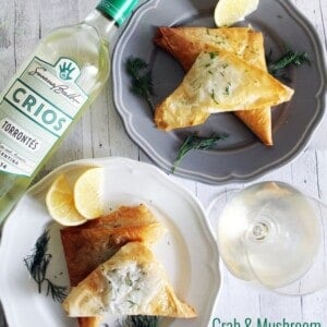 Crab and Mushroom Puff Pastry Triangle Appetizer recipe on UrbanBlissLife.com