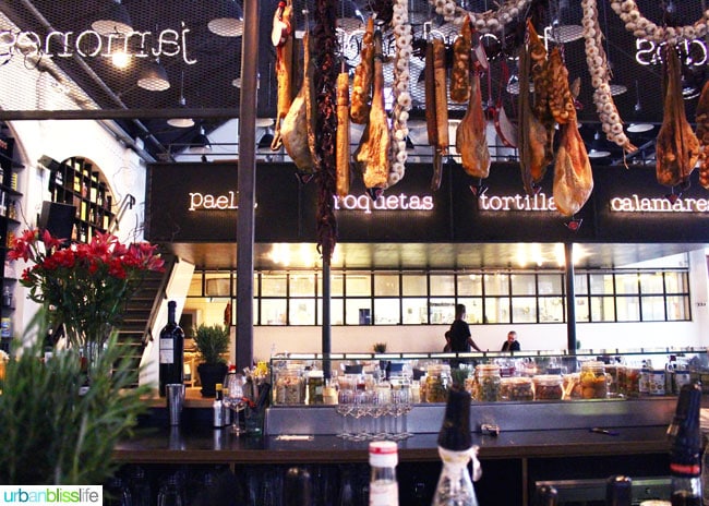 What to Eat and Drink in Amsterdam. Popular Dutch food, top restaurants, great outdoor markets. Read more on UrbanBlissLife.com