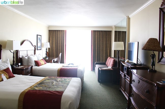 Where to stay in Honolulu: Outrigger Waikiki Beach Resort guest room