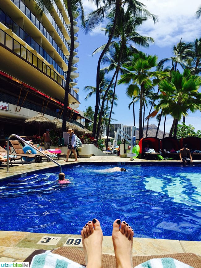 Where to stay in Honolulu: Outrigger Waikiki Beach Resort pool