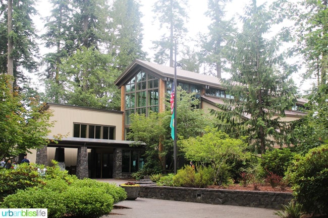 Visiting Mount Saint Helens Info Center Washington, travel bliss on UrbanBlissLife.com