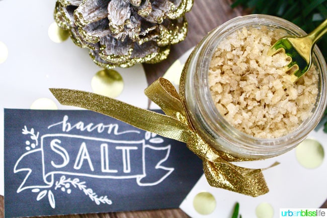 Build a Holiday Bacon Bar & Smithfield Bacon for a Year Giveaway on http://28toppicks.com