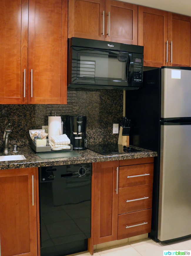 Kitchenette in guest room at Kauai Westin Princeville Ocean Resort Villas