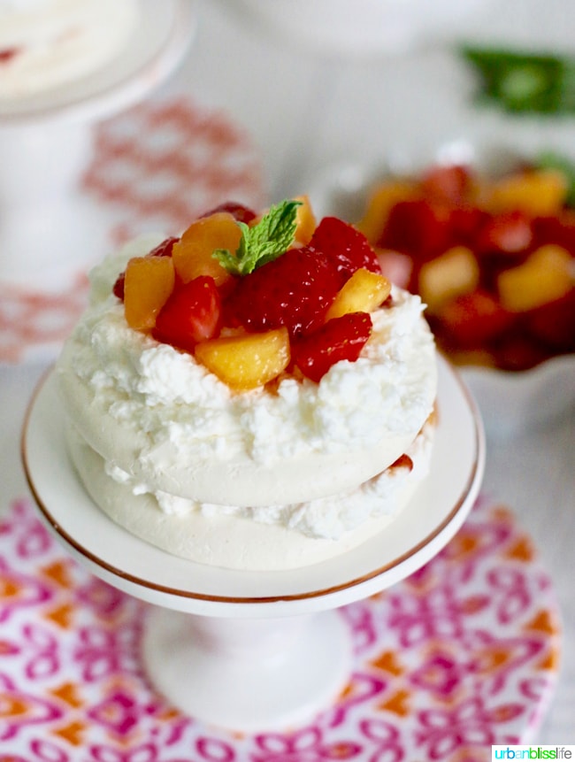 Pavlova Mini Cakes