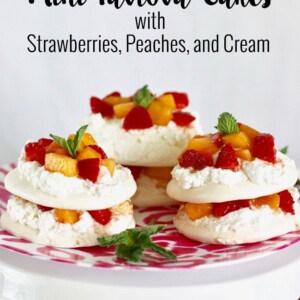 Mini Pavlova Cakes with Strawberries, Peaches, and Cream recipe on UrbanBlissLife.com