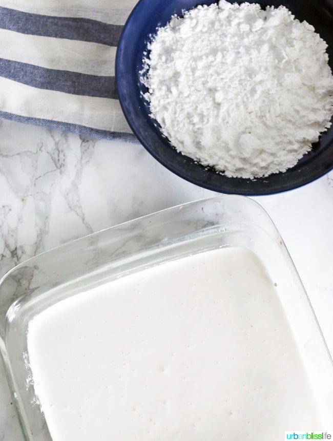 Fluffy Homemade Marshmallows recipe on UrbanBlissLife.com