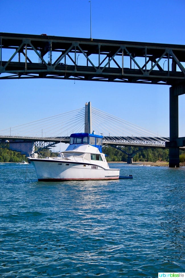Beers, Boats, and Bridges: An Afternoon on BrewBarge PDX on UrbanBlissLife.com