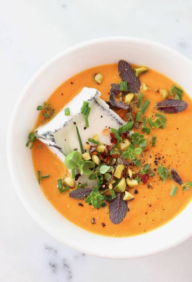 20 best fall soup recipes to keep you warm and toasty! Get the recipes on UrbanBlissLife.com. 