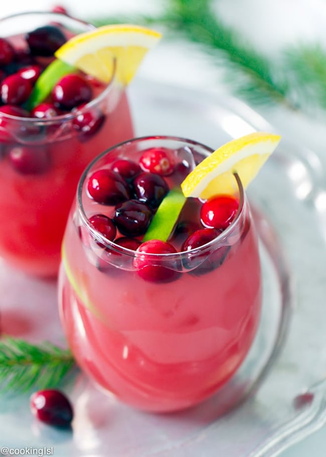 Cranberry Orange Punch 20 Festive Winter Party Cocktails on UrbanBlissLife.com