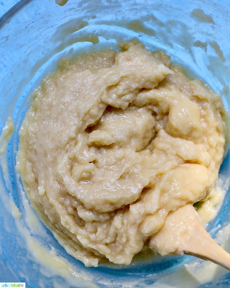 shiny gougere dough
