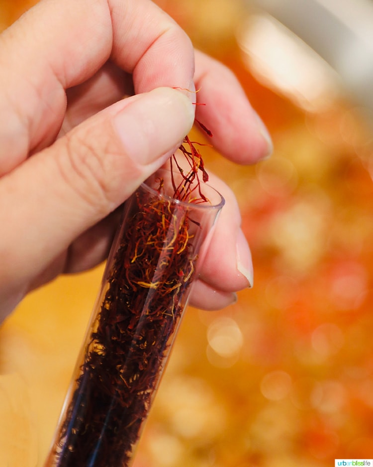 saffron threads