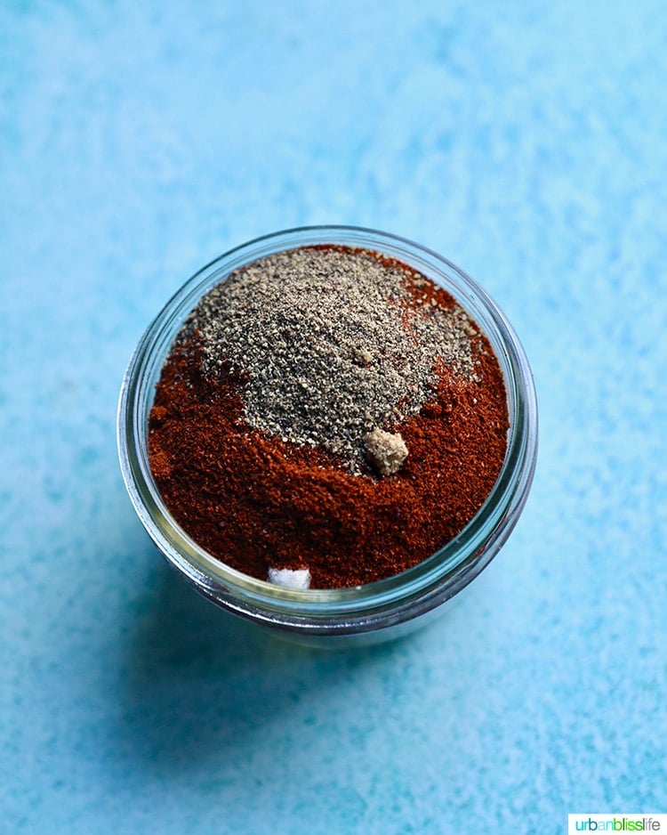 ingredients in mason jar of best dry rub