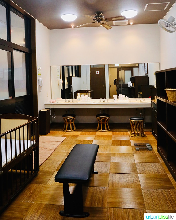 women's room for Japanese bath
