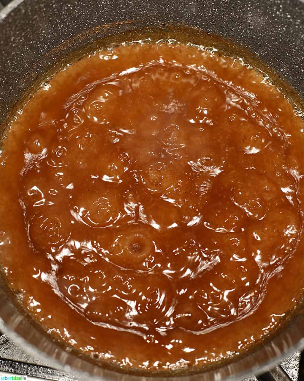 apple pie filling in pan