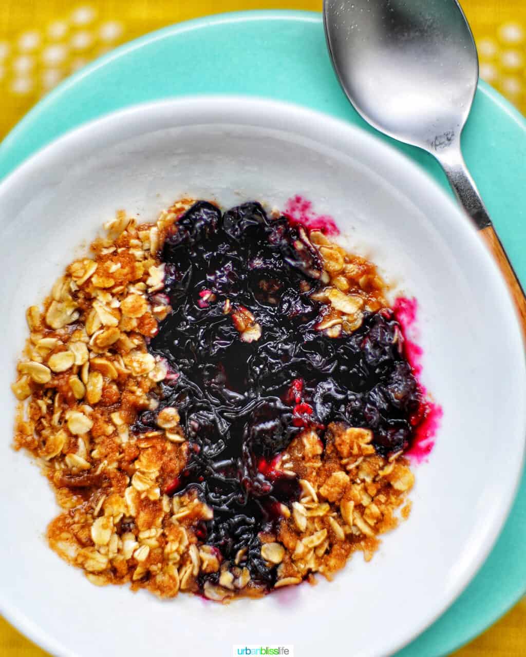 microwave blueberry crisp