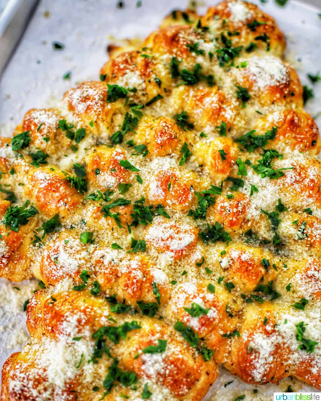 Christmas Tree Pull-Apart Bread
