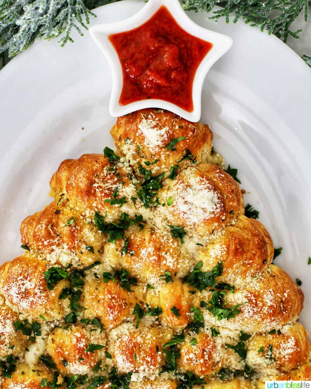 Christmas Tree Pull-Apart Bread