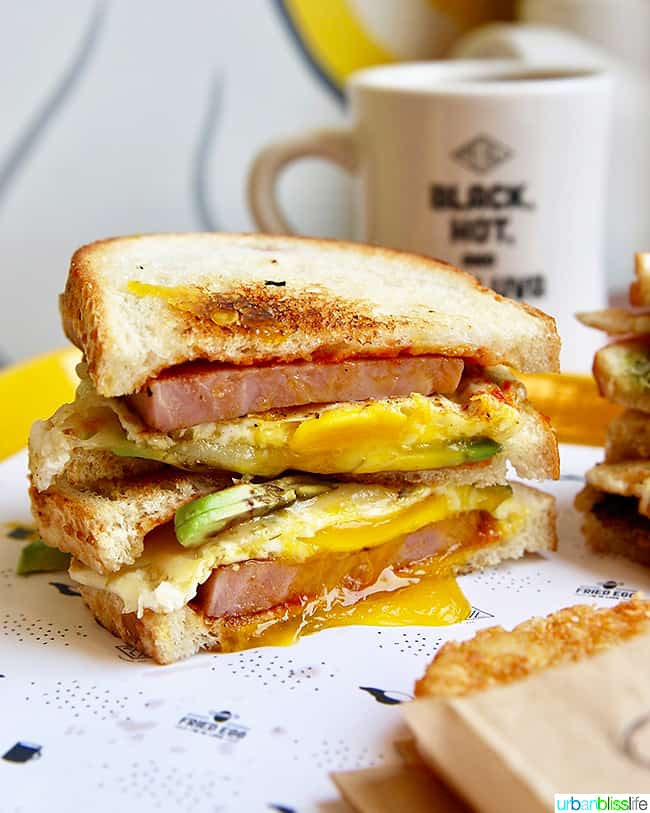breakfast sandwich