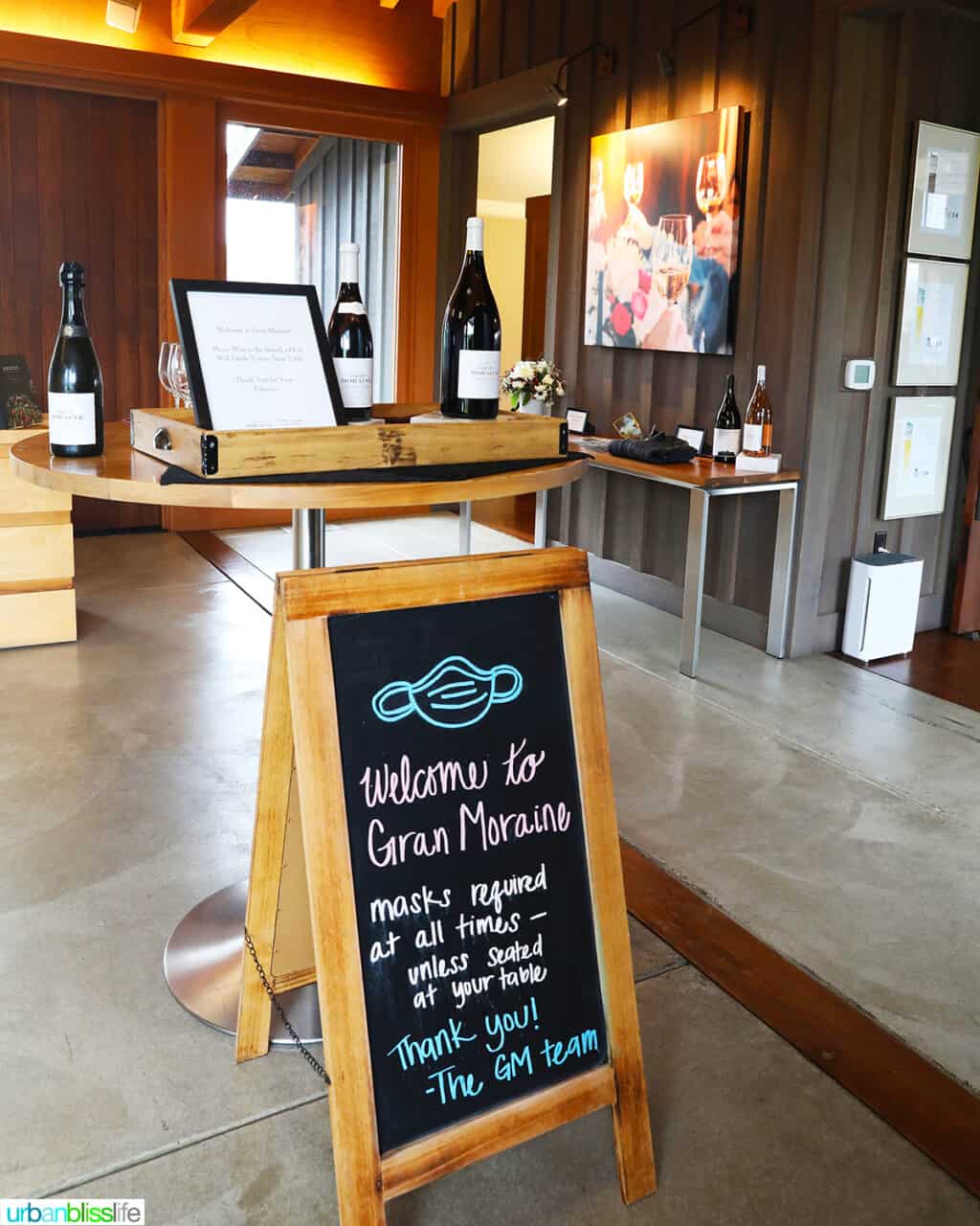 Gran Moraine Winery lobby