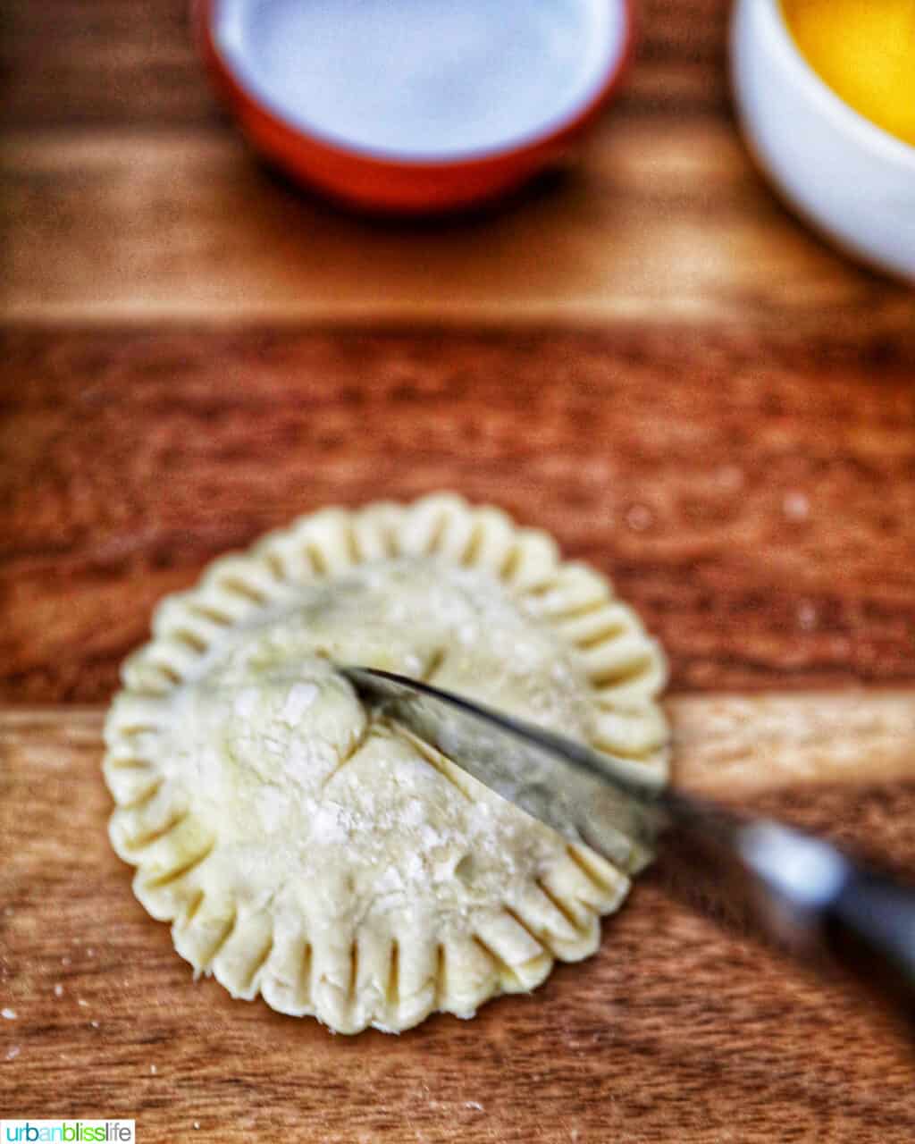 slicing vents into apple hand pies