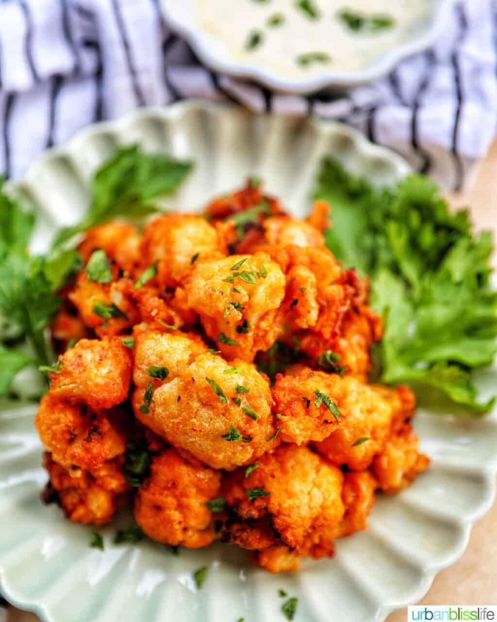 crispy air fryer buffalo cauliflower