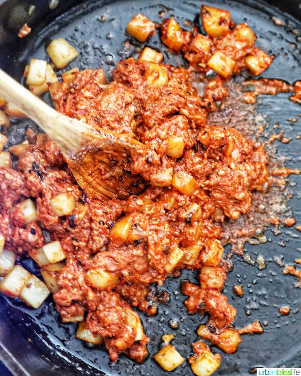 cooing chorizo with potatoes onions garlic