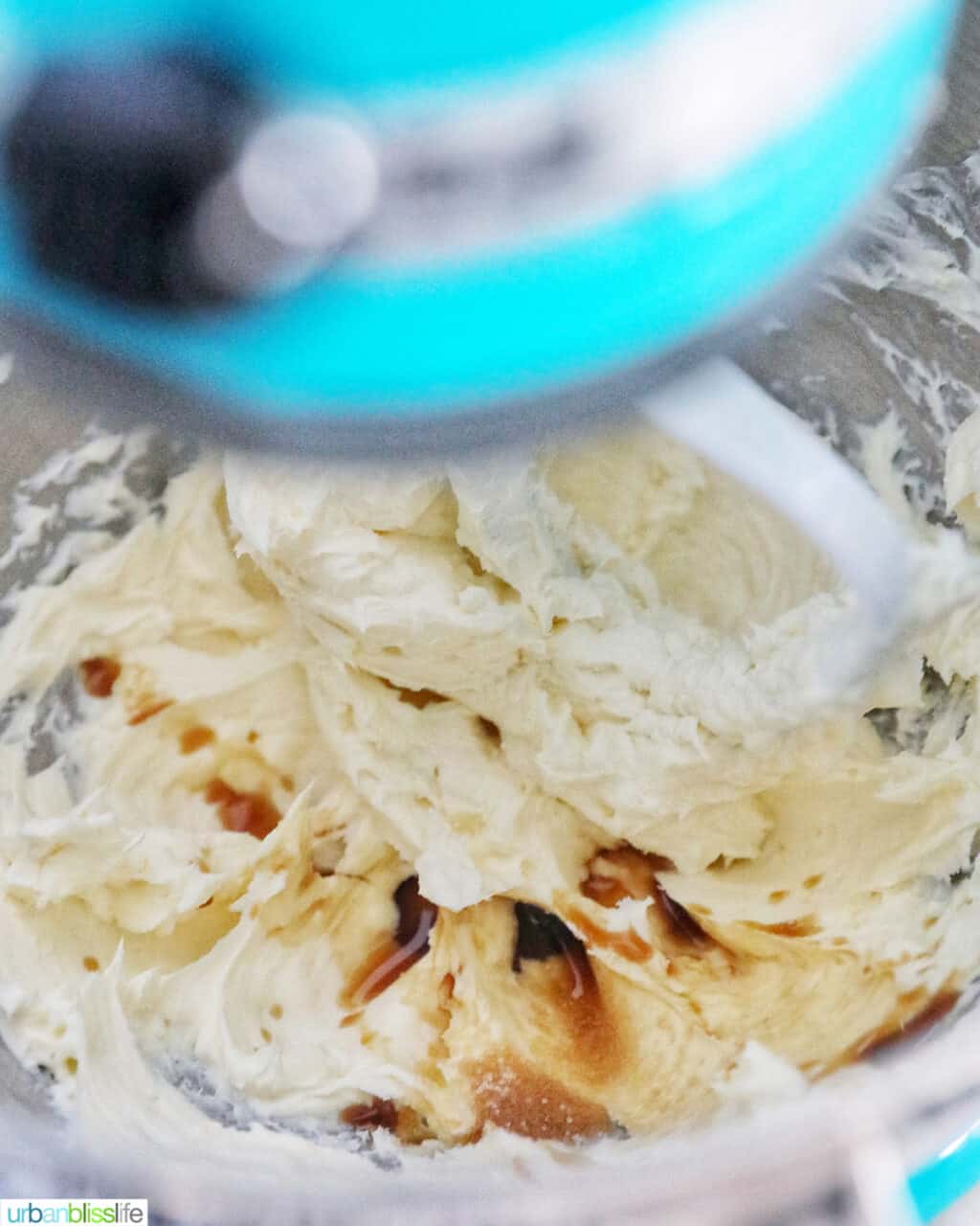 adding vanilla to the cream cheese frosting