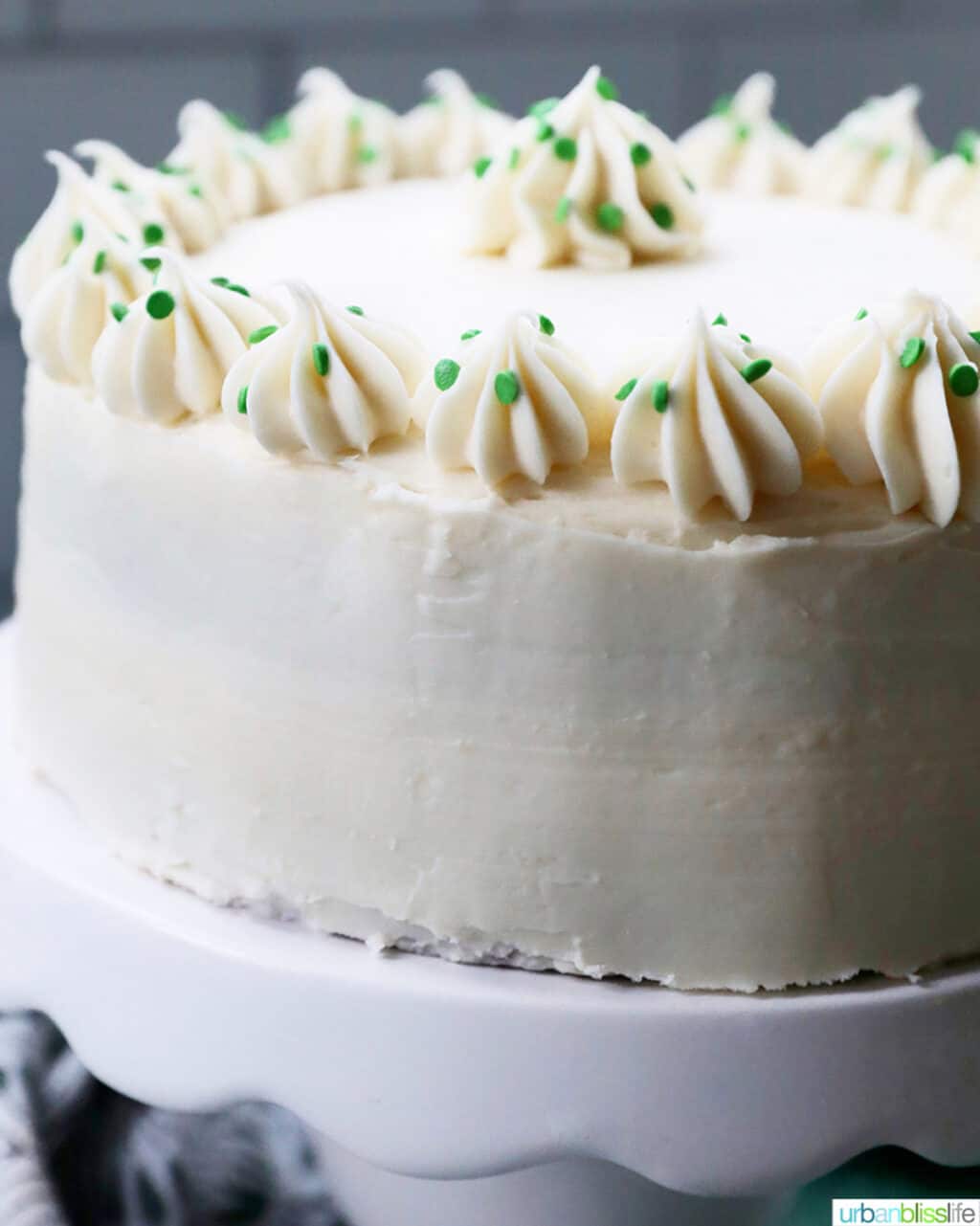closeup cream cheese frosting