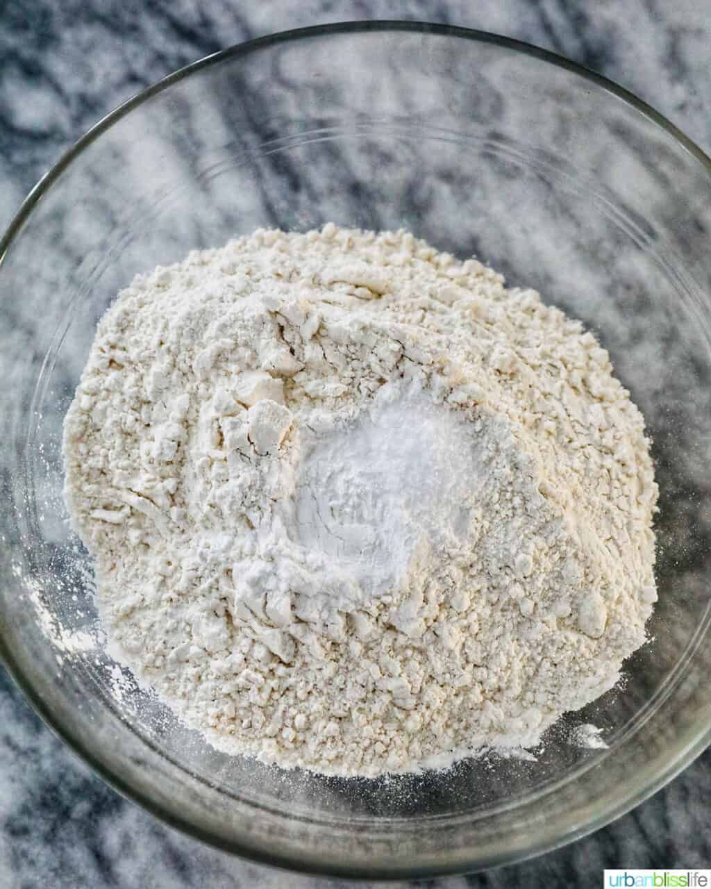 dry ingredients for green velvet cake