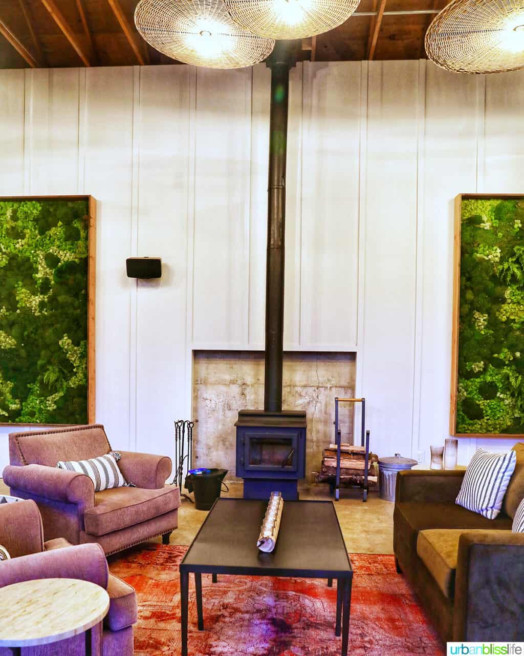 clubhouse interior at The Setting Inn Willamette Valley