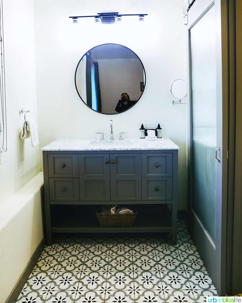 bathroom in suite at The Setting Inn Willamette Valley