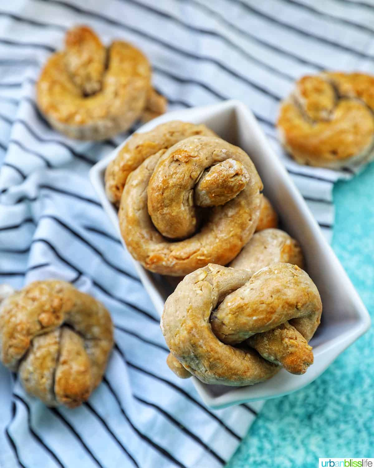 dog pretzels 