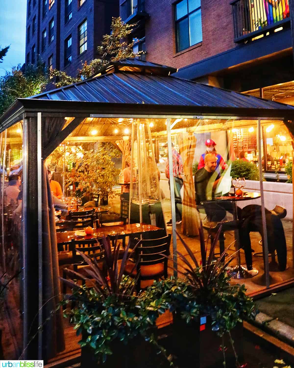 exterior of Fullerton Wine Bar