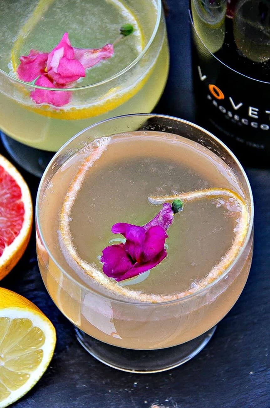 lemon and grapefruit cocktails