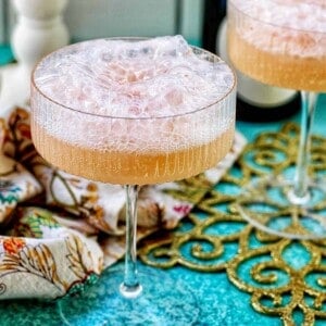 champagne float cocktail in glass.