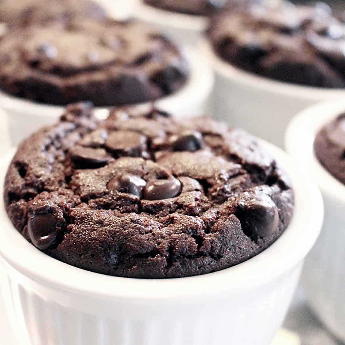 gluten free mug cakes with chocolate chip espresso.