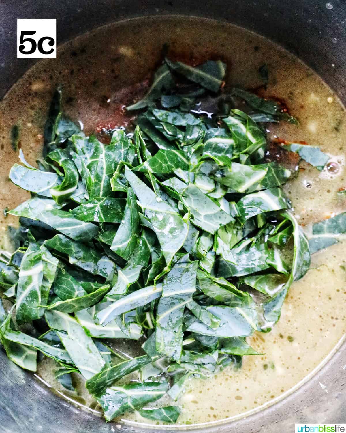 chopped collard greens added to the top of black eyed peas in the Instant Pot.