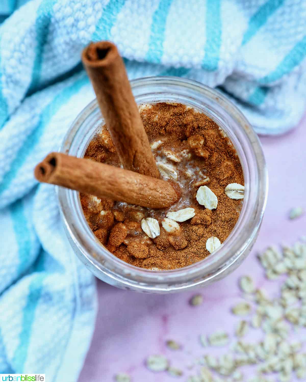 cinnamon roll overnight oats in a mason jar.