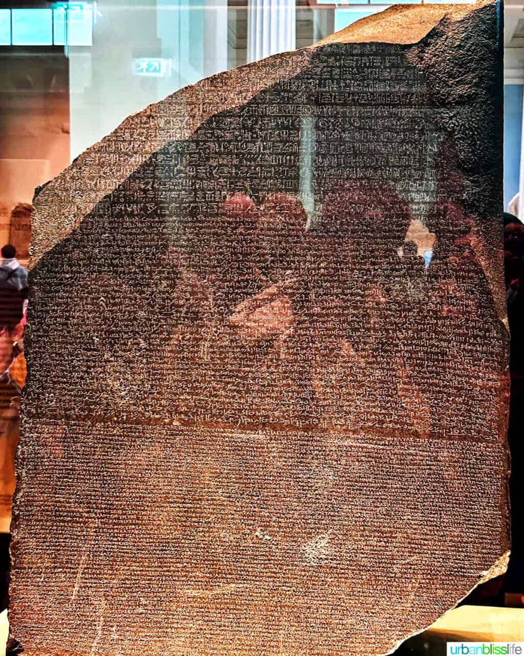 rosetta stone at british museum