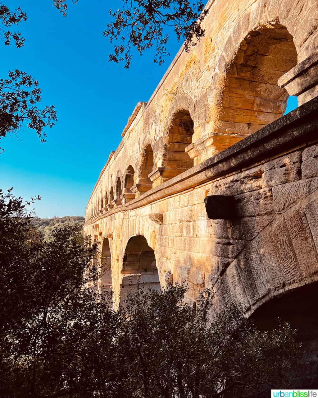 pont du gard close up