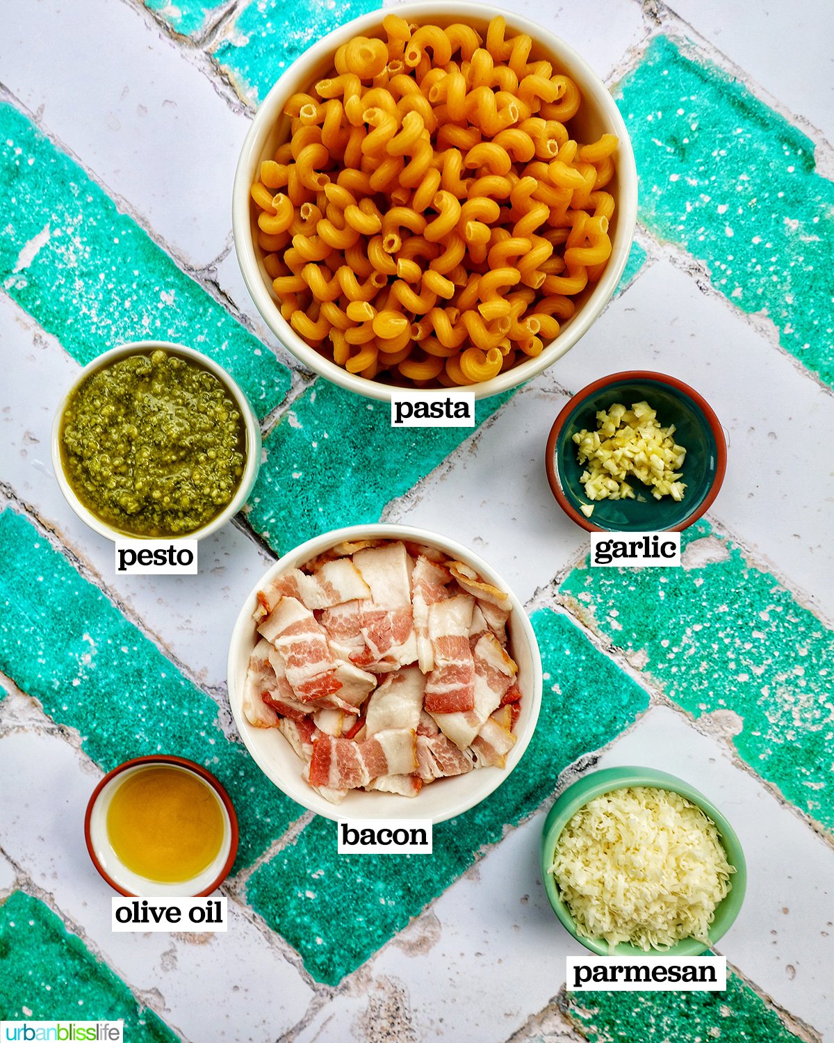 ingredients to make bacon pesto pasta.