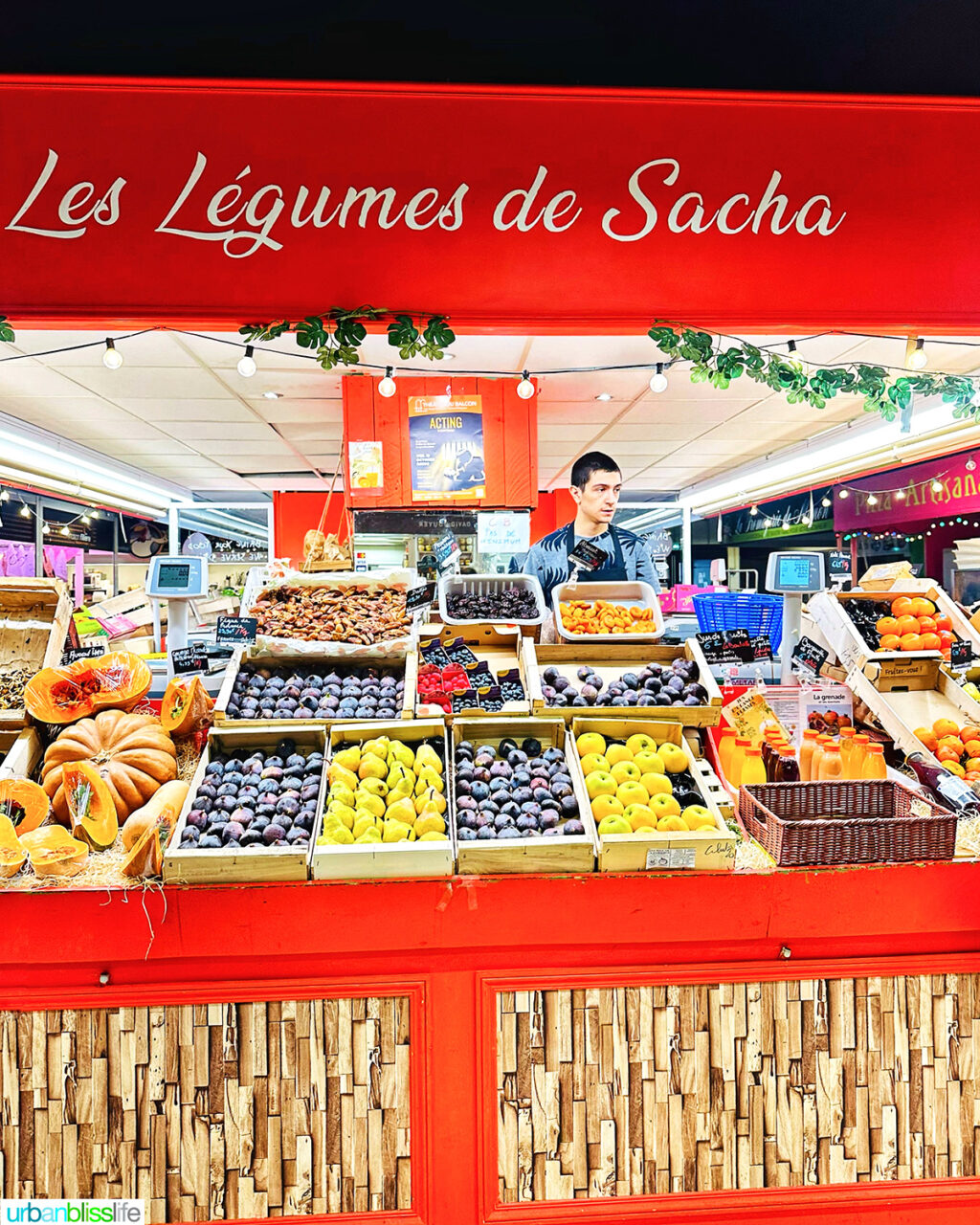 fruit stand at les halles avignon