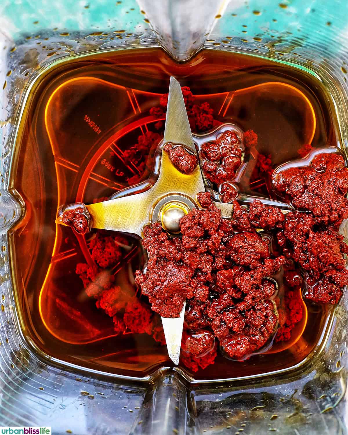 annatto paste and oil in a blender.